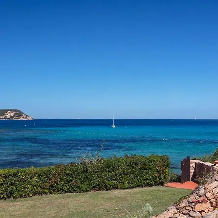 Apartament Pieds Dans L'eau Arzachena